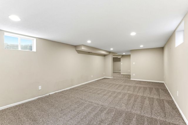 1922 Oakland Road, Minnetonka, MN 55305