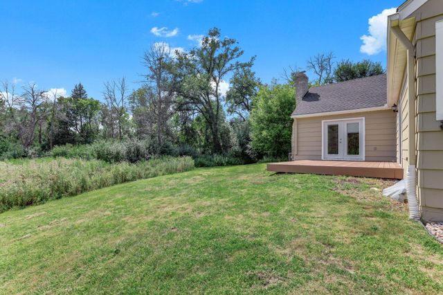 1922 Oakland Road, Minnetonka, MN 55305