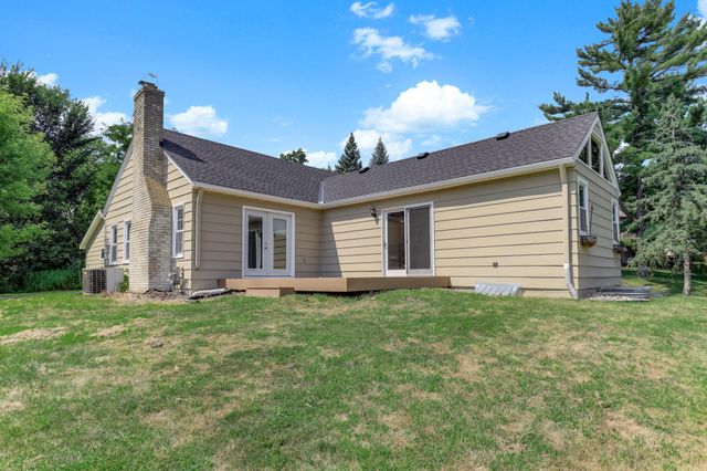 1922 Oakland Road, Minnetonka, MN 55305