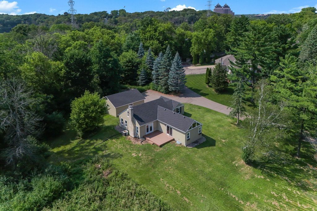 1922 Oakland Road, Minnetonka, MN 55305 — photo 2