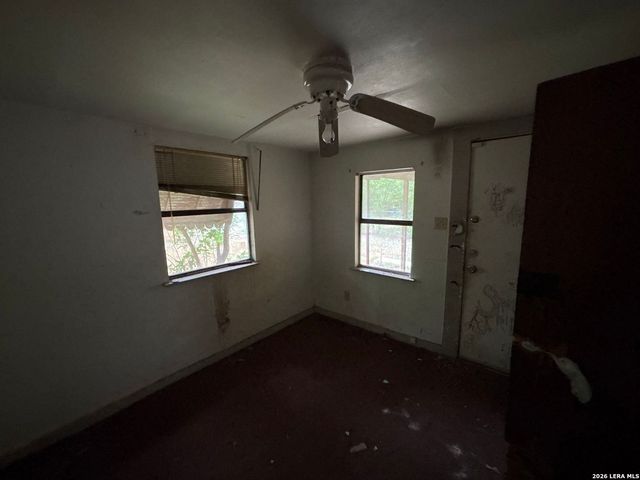 351 BARRETT PL, San Antonio, TX 78225