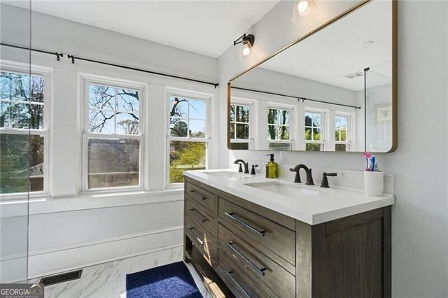 1018 Katherwood Drive SW, Atlanta, GA 30310