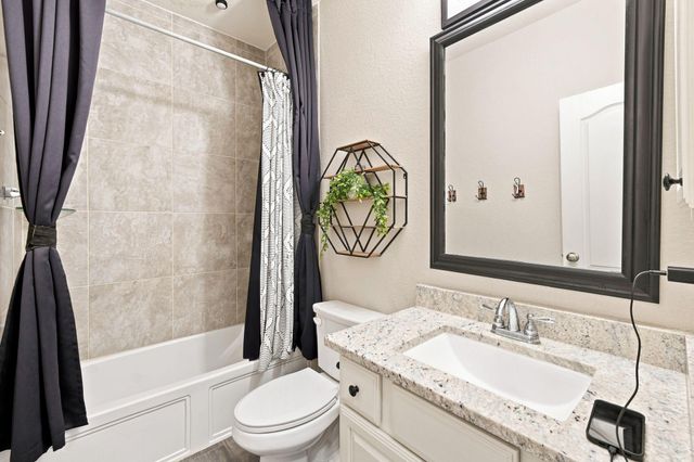 148 Cobble Medley Court, Conroe, TX 77318