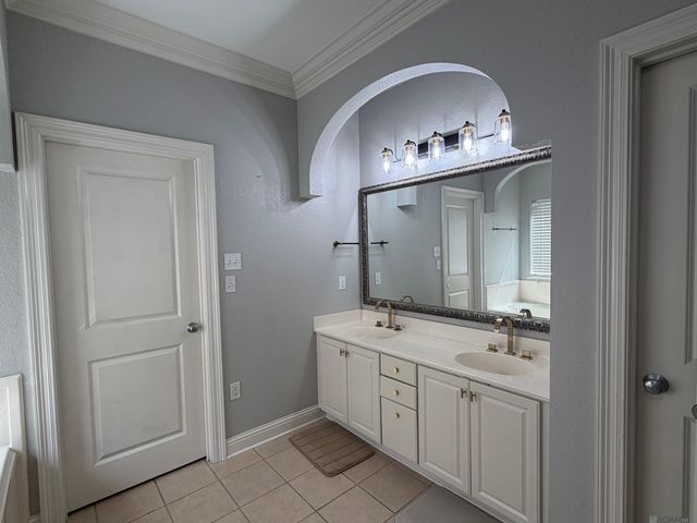 12028 Hollywood Park Dr, Geismar, LA 70734