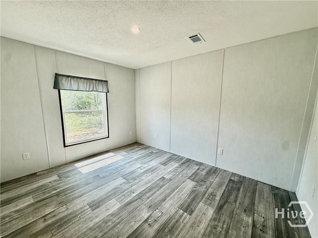 319 County Line Road, Hinesville, GA 31313