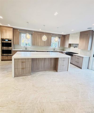 136 Park Street, Woodmere, NY 11598