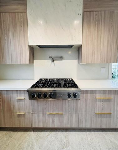 136 Park Street, Woodmere, NY 11598