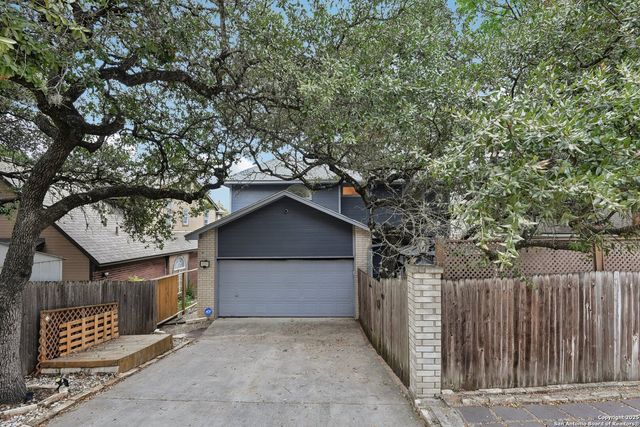 23 Terrace Pl, San Antonio, TX 78230