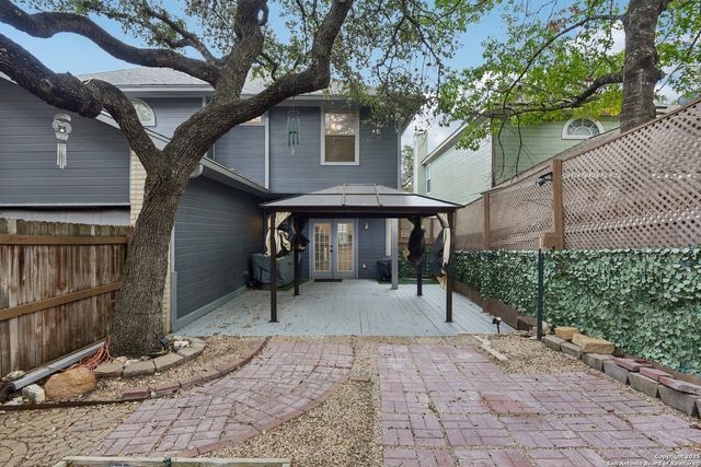 23 Terrace Pl, San Antonio, TX 78230