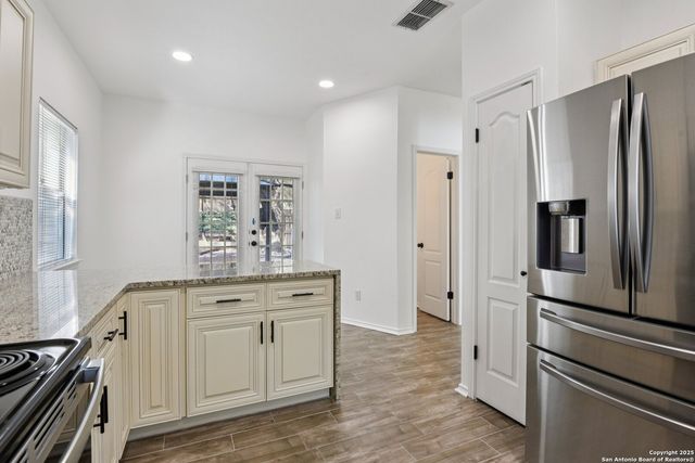 23 Terrace Pl, San Antonio, TX 78230