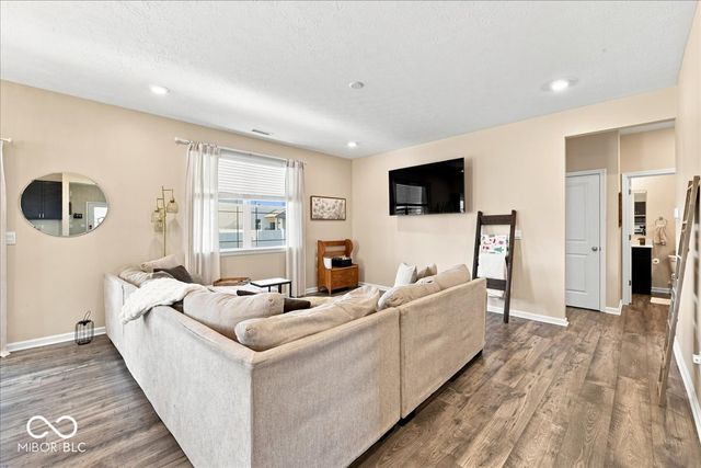 6039 Madera Drive, Whitestown, IN 46075