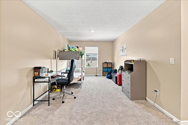 6039 Madera Drive, Whitestown, IN 46075