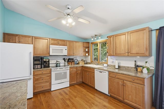 3870 Diamond Hill Road, Cumberland, RI 02864