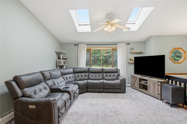 3870 Diamond Hill Road, Cumberland, RI 02864