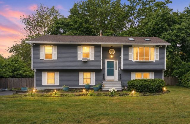 3870 Diamond Hill Road, Cumberland, RI 02864