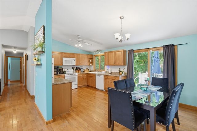 3870 Diamond Hill Road, Cumberland, RI 02864