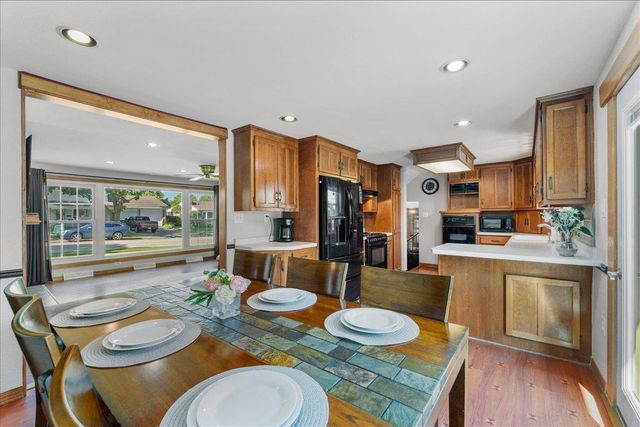 1496 RUSSELL STREET, Green Bay, WI 54304