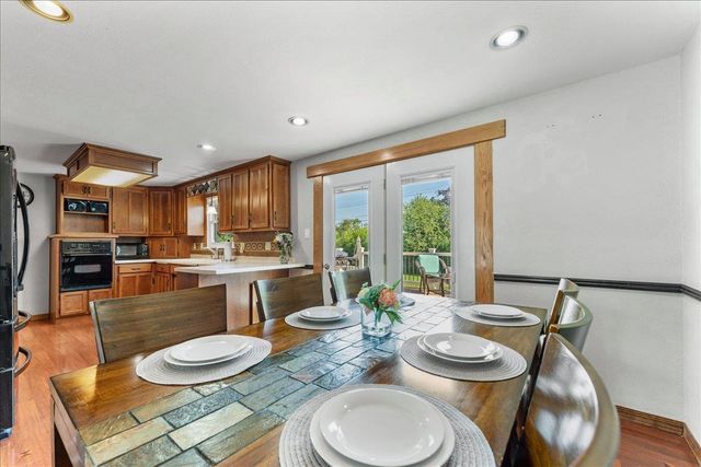 1496 RUSSELL STREET, Green Bay, WI 54304