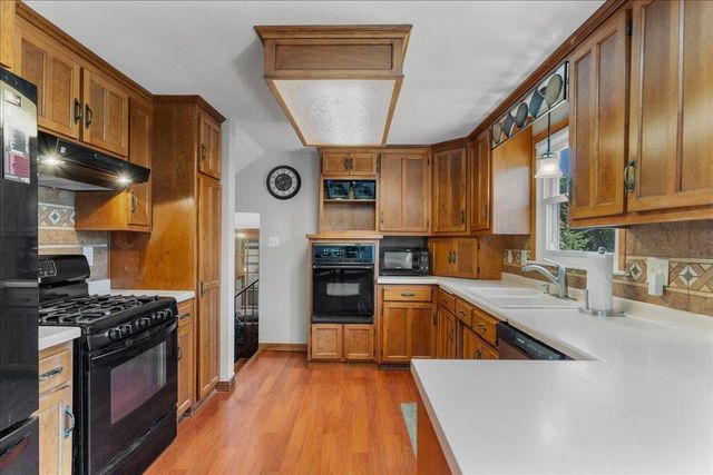 1496 RUSSELL STREET, Green Bay, WI 54304