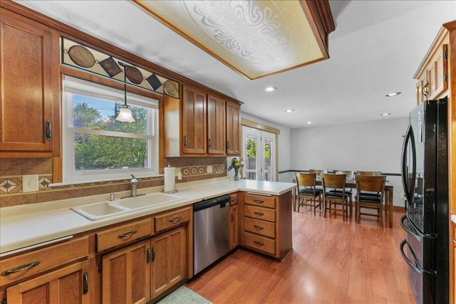 1496 RUSSELL STREET, Green Bay, WI 54304