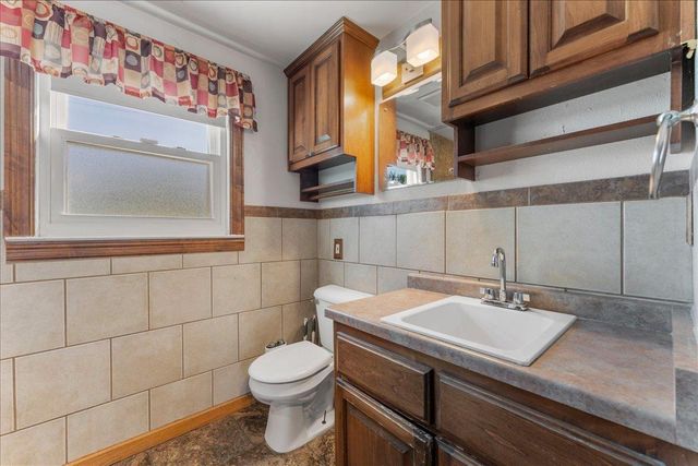 1496 RUSSELL STREET, Green Bay, WI 54304