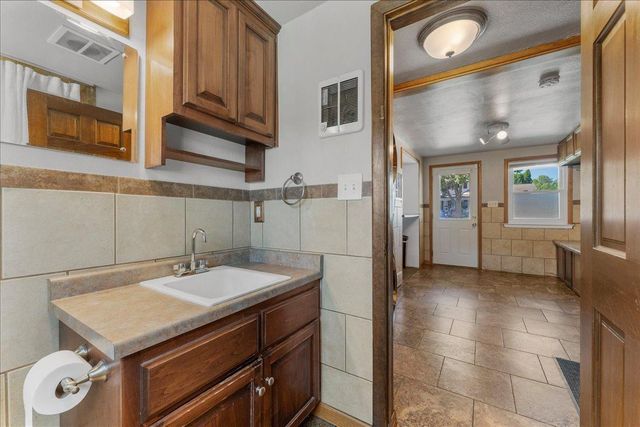 1496 RUSSELL STREET, Green Bay, WI 54304