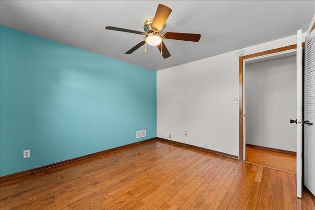 1496 RUSSELL STREET, Green Bay, WI 54304