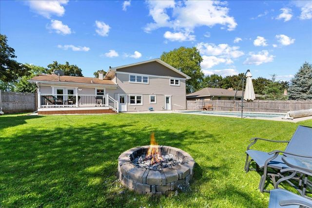 1496 RUSSELL STREET, Green Bay, WI 54304