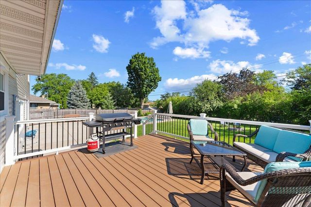 1496 RUSSELL STREET, Green Bay, WI 54304
