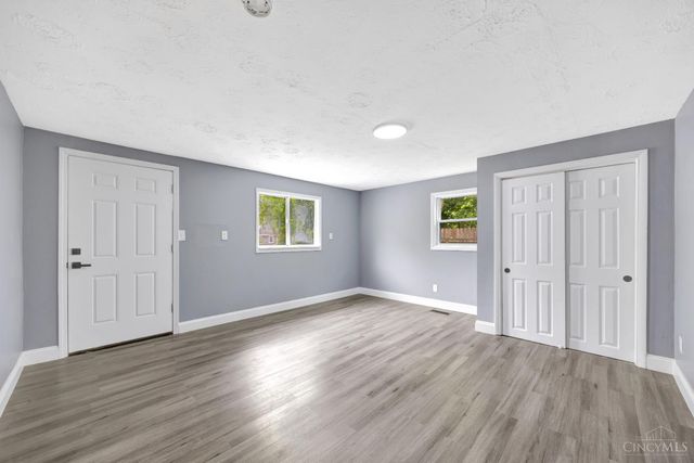 81 Hillsdale Avenue, Cincinnati, OH 45216