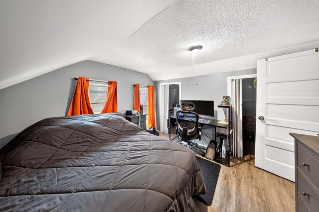 222 Albion St, Fall River, MA 02723