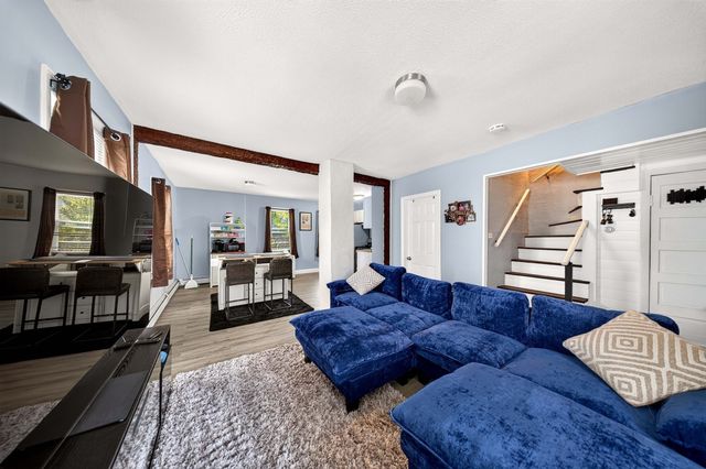 222 Albion St, Fall River, MA 02723