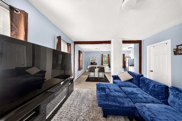 222 Albion St, Fall River, MA 02723
