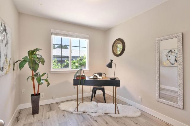 263 E Hemlock Avenue, Sunnyvale, CA 94085