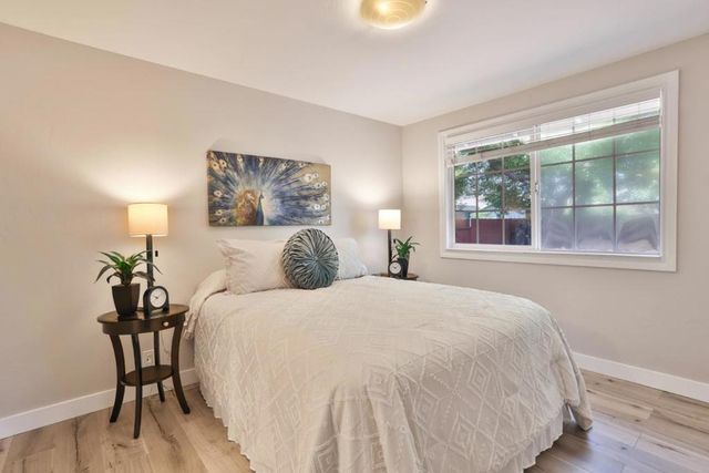 263 E Hemlock Avenue, Sunnyvale, CA 94085