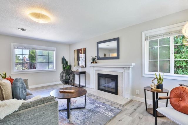 263 E Hemlock Avenue, Sunnyvale, CA 94085