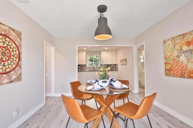 263 E Hemlock Avenue, Sunnyvale, CA 94085