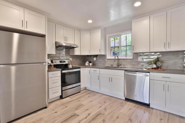 263 E Hemlock Avenue, Sunnyvale, CA 94085