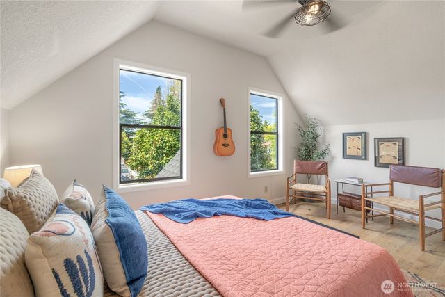 5328 12th Avenue S, Seattle, WA 98108