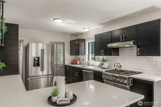 5328 12th Avenue S, Seattle, WA 98108