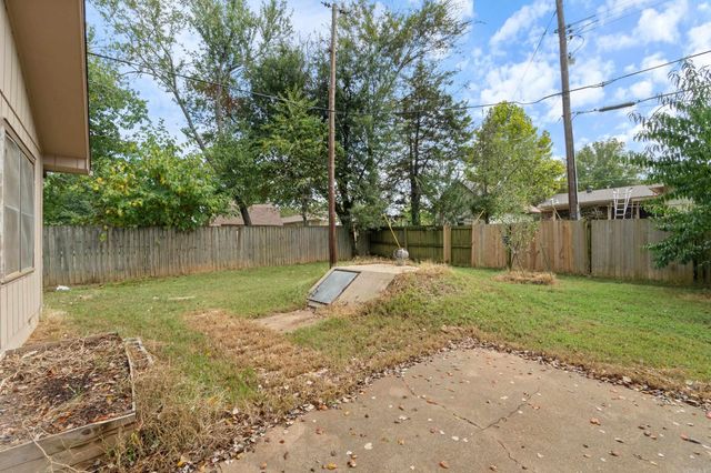 111 Sunset Place, Searcy, AR 72143