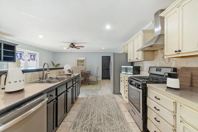 111 Sunset Place, Searcy, AR 72143