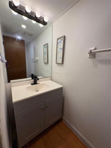 3670 Inverrary Drive 3b, Lauderhill, FL 33319