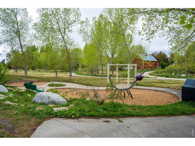 2612 Thornbird Pl, Boulder, CO 80304
