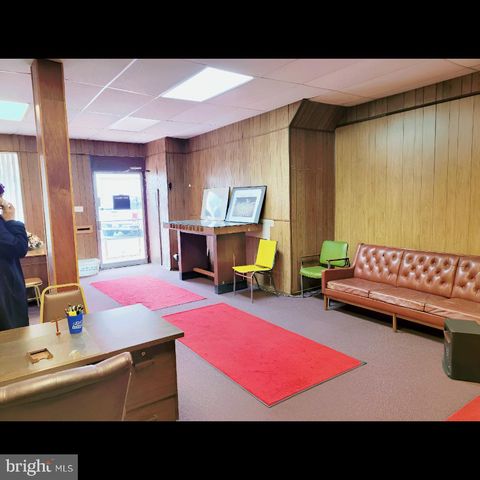 534 8TH ST SE, Washington, DC 20003