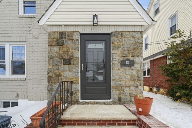 731 Woodland Ave, Roselle Park Boro, NJ 07204