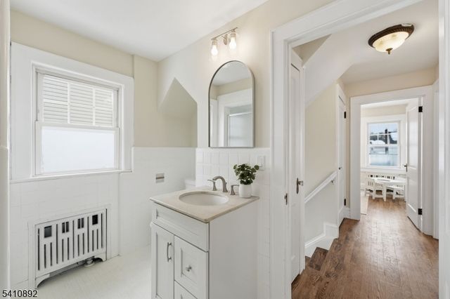 731 Woodland Ave, Roselle Park Boro, NJ 07204