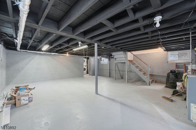 731 Woodland Ave, Roselle Park Boro, NJ 07204