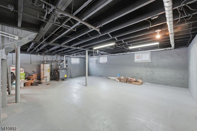 731 Woodland Ave, Roselle Park Boro, NJ 07204