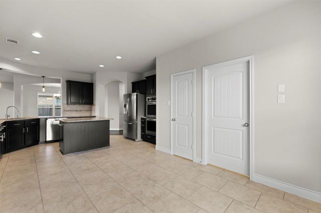 5619 S Denham Ridge Lane, Spring, TX 77389